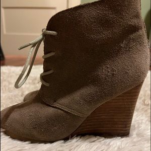 Steve Madden Taupe Lace Up Wedge Booties Size 6
